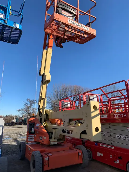 2013 JLG E450AJ Articulating Boom Lift