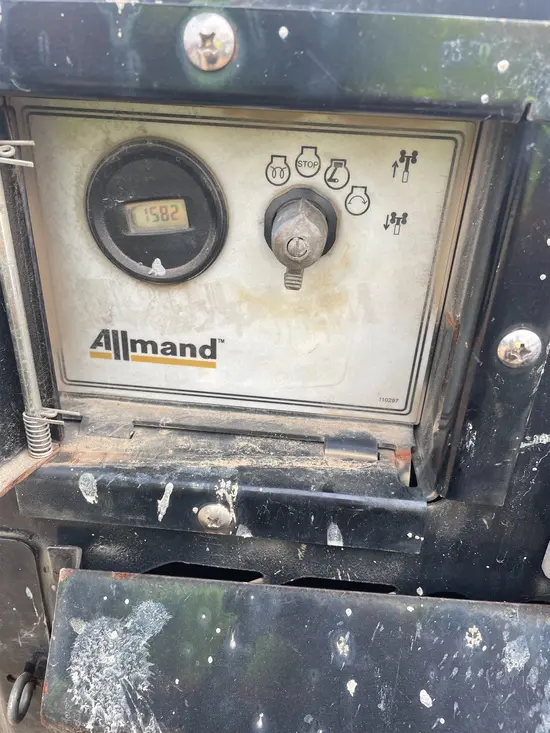 2018 Allmand NIGHT LIGHT V Towable Light Tower