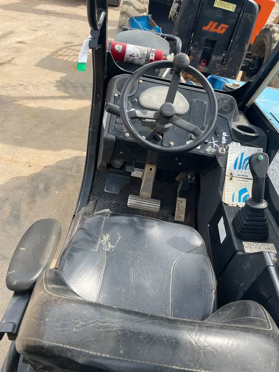 2016 Genie GTH-1056 Forklift