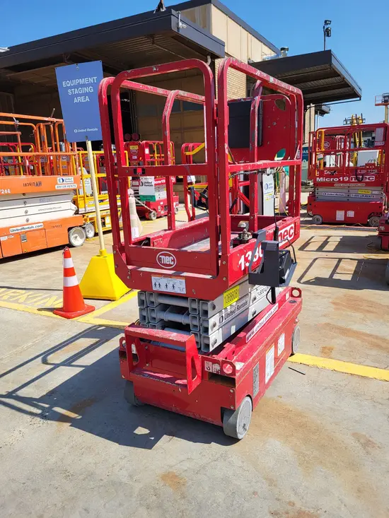 2017 MEC 1330SE Scissor Lift
