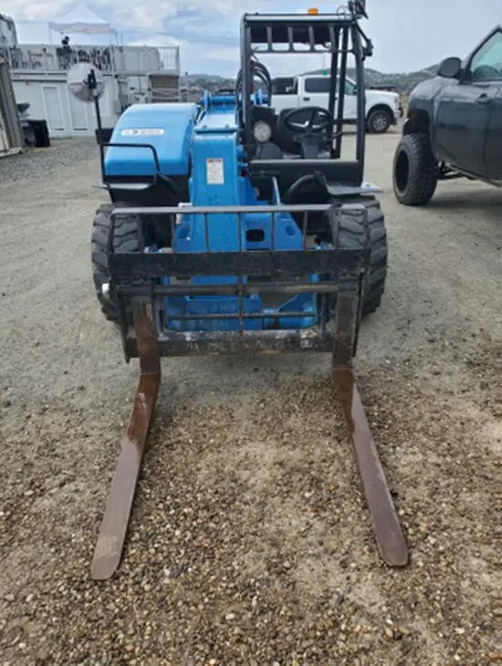 2015 Genie GTH-5519 Forklift