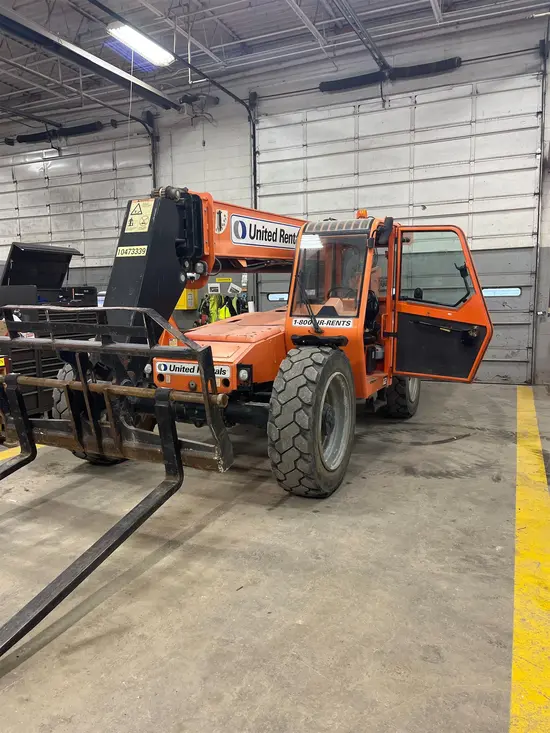2016 SKYTRAK 8042 Forklift