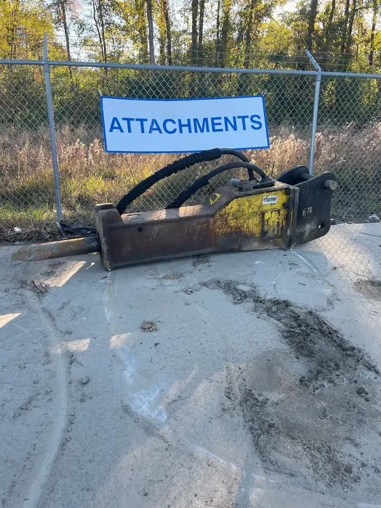 2017 Atlas Copco MB1700 Attachment
