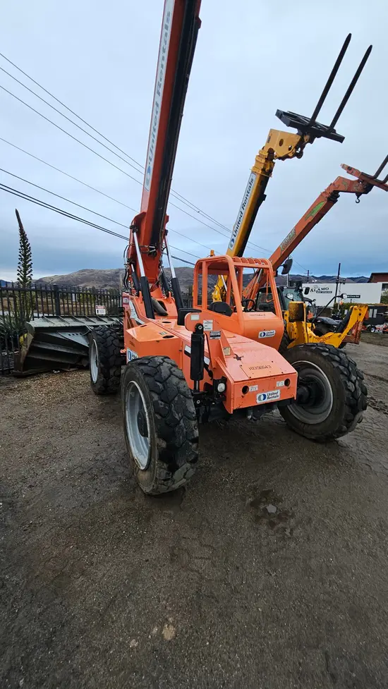 2015 SKYTRAK 6042 Forklift