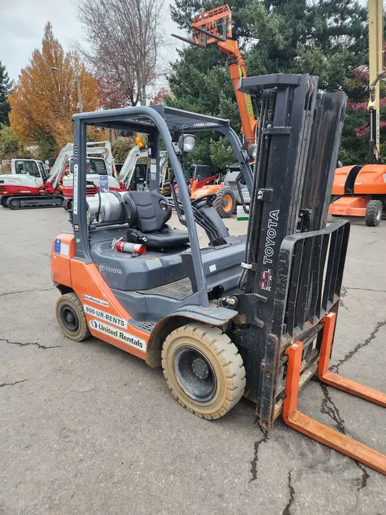 2018 Toyota 8FGU25 Warehouse Forklift