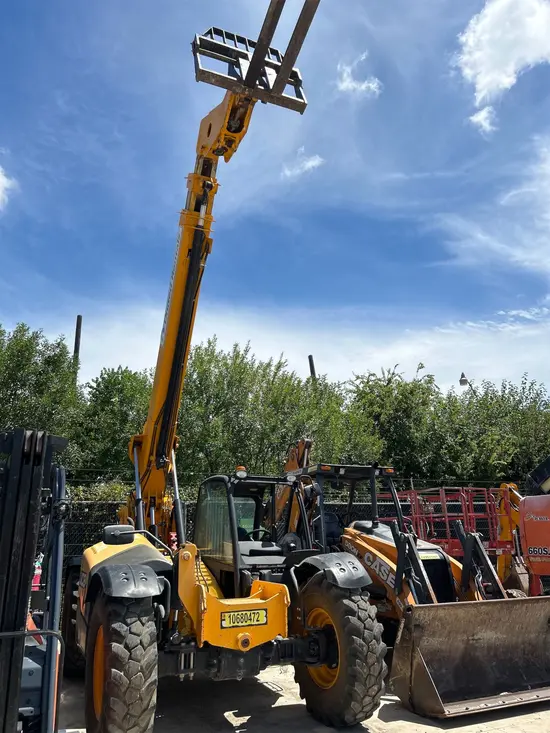 2017 JCB 507-42 Forklift