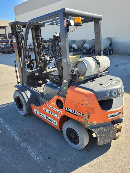 2018 Toyota 8FGU25 Warehouse Forklift