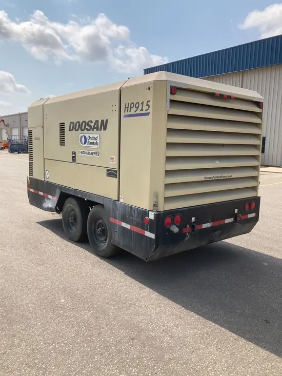 2017 Doosan HP915WCU-T4F Air Compressor
