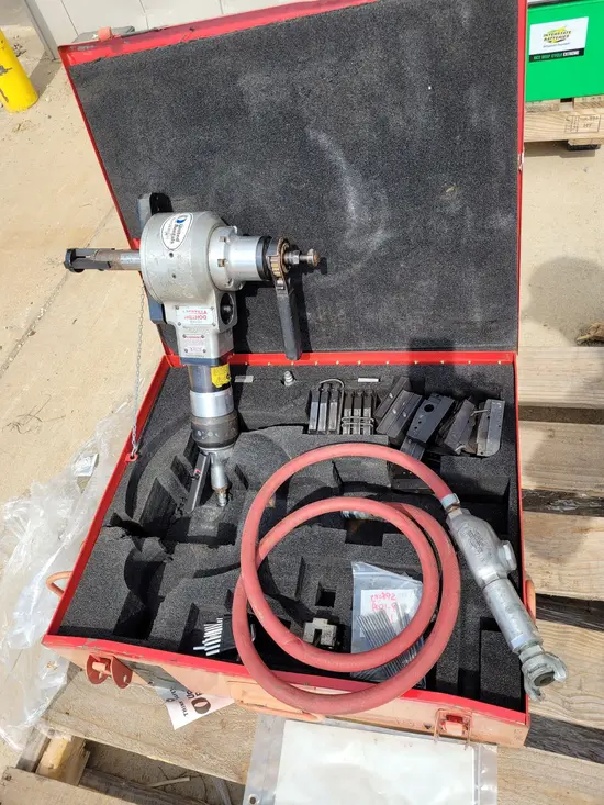 2016 Esco Tool P-300 Pipe Cutting