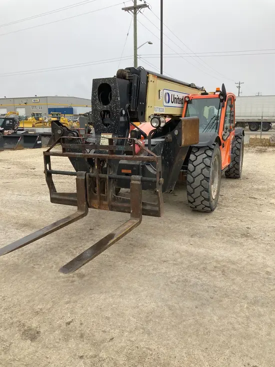 2018 JLG 1055 Forklift