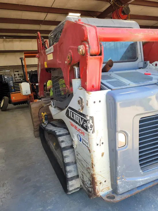 2018 Takeuchi TL10V2-R Track Loader