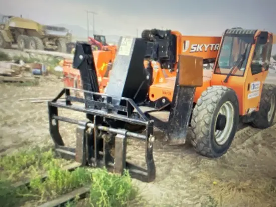 2017 SKYTRAK 10054 Forklift