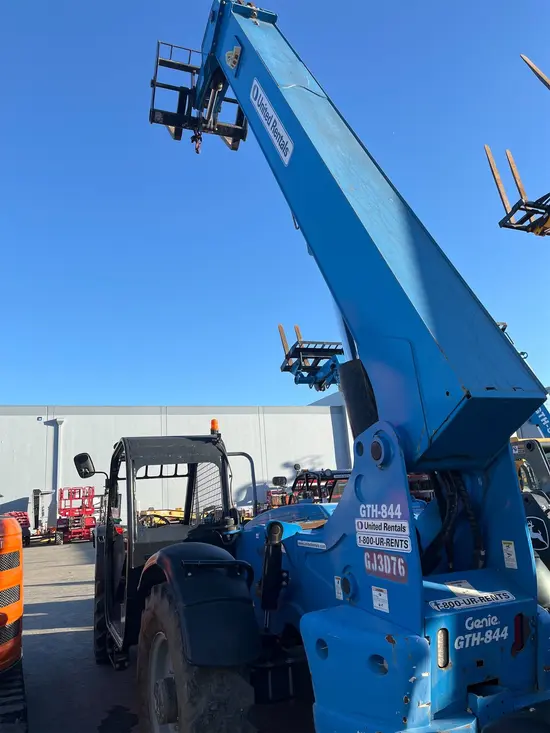 2015 Genie GTH-844 Forklift