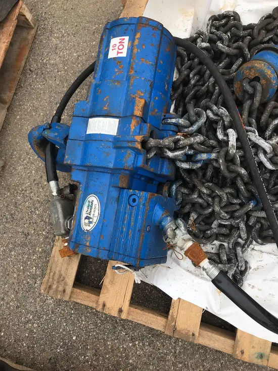 2012 JD NEUHAUS PROFI 10T Hoist