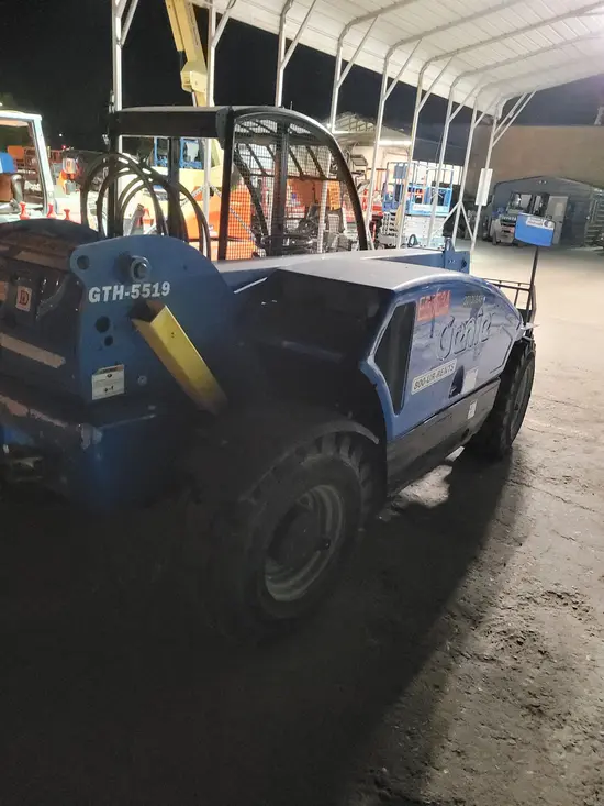2017 Genie GTH-5519 Forklift