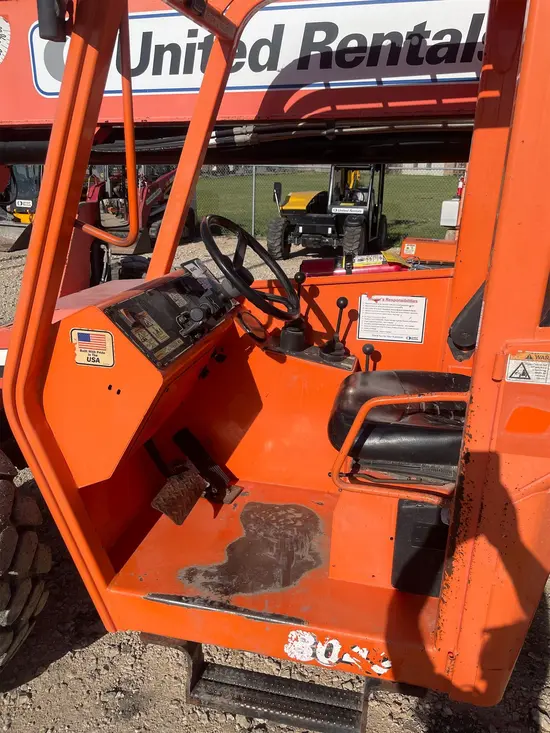 2015 SKYTRAK 8042 Forklift