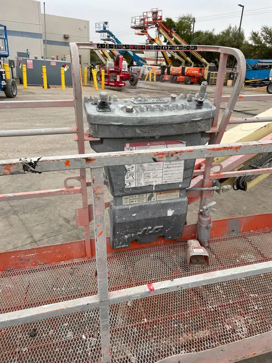 2013 JLG 600S Boom Lift