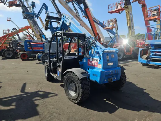 2017 Genie GTH-5519 Forklift