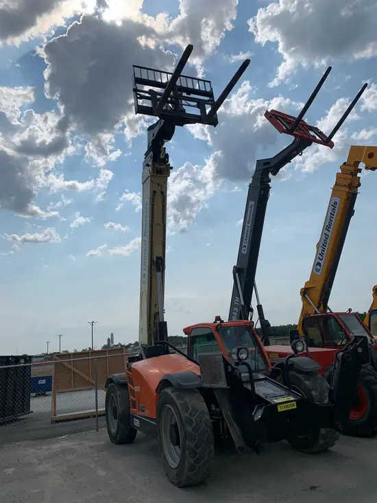 2020 JLG 1255 Forklift