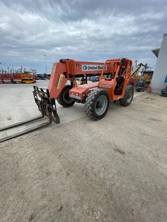 2015 SKYTRAK 6042 Forklift