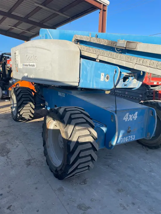 2014 Genie S-80 Boom Lift