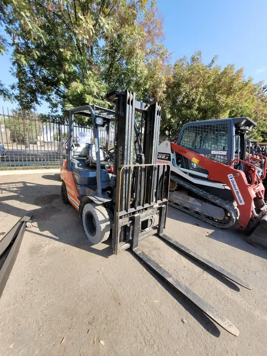 2017 Toyota 8FGU25 Warehouse Forklift