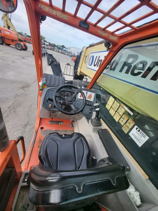 2016 JLG 1055 Forklift