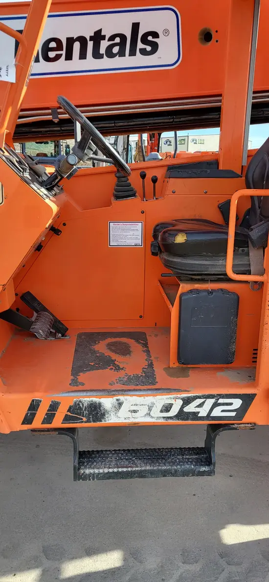 2016 SKYTRAK 6042 Forklift