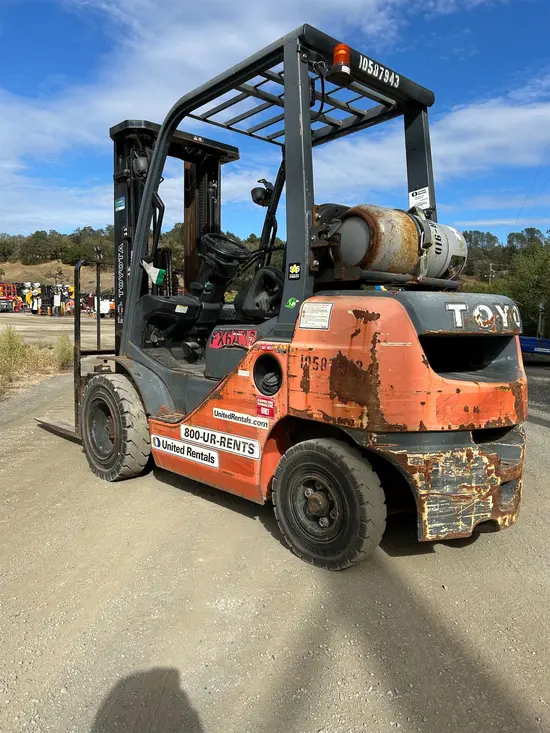 2017 Toyota 8FGU25 Warehouse Forklift