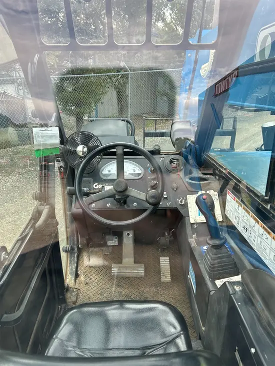 2015 Genie GTH-844 Forklift