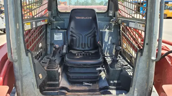 2017 Takeuchi TL12V2-R Track Loader