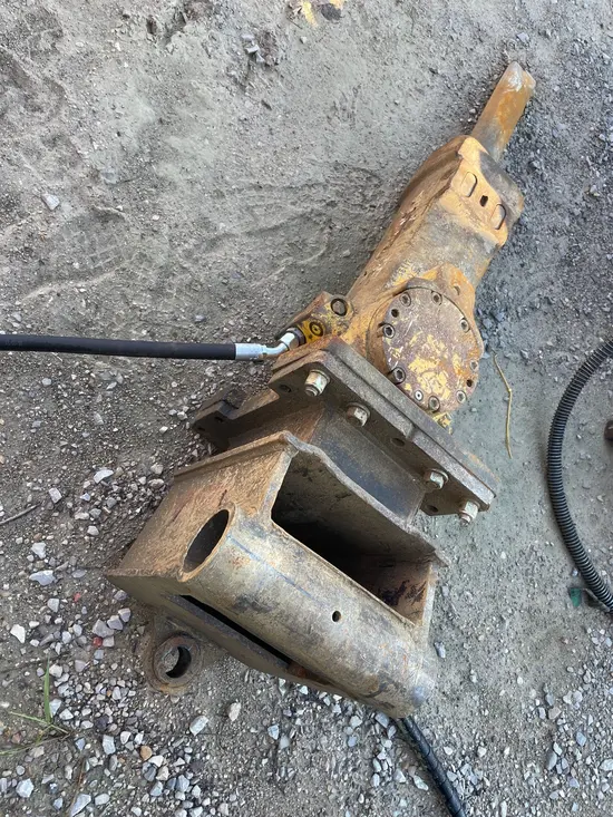 2014 Atlas Copco SB 452 Attachment