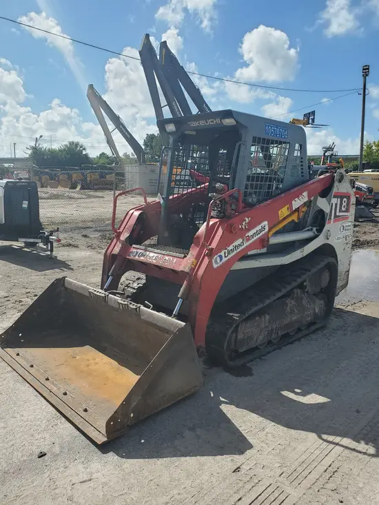 2017 Takeuchi TL8W Track Loader