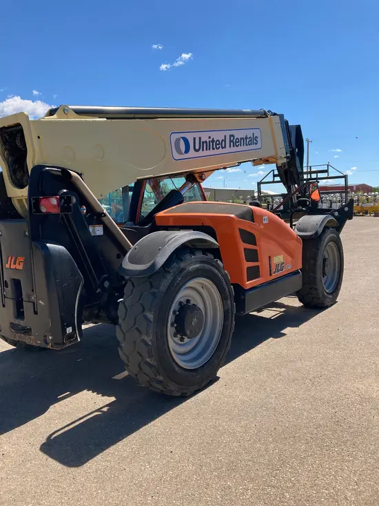 2018 JLG 1055 Forklift