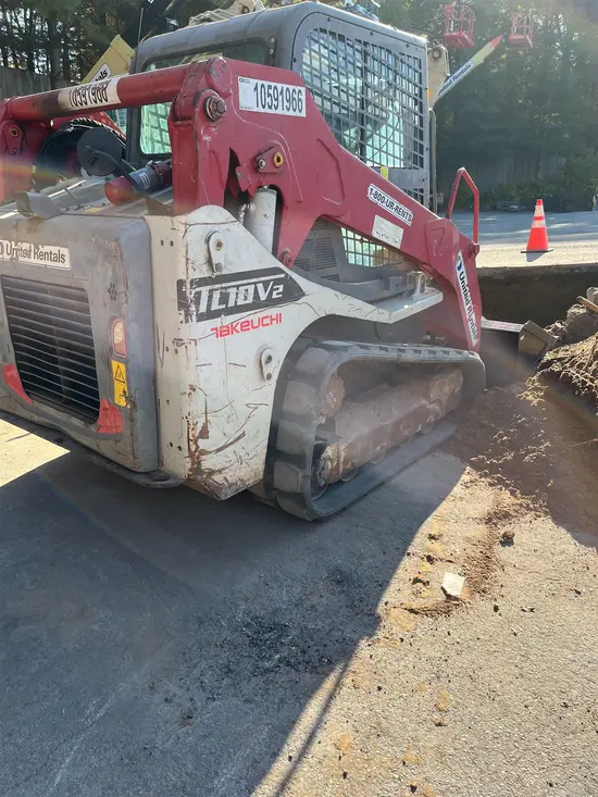 2017 Takeuchi TL10V2-CR Track Loader