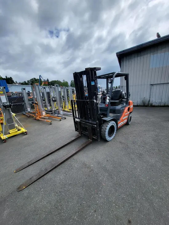 2018 Toyota 8FGU25 Warehouse Forklift