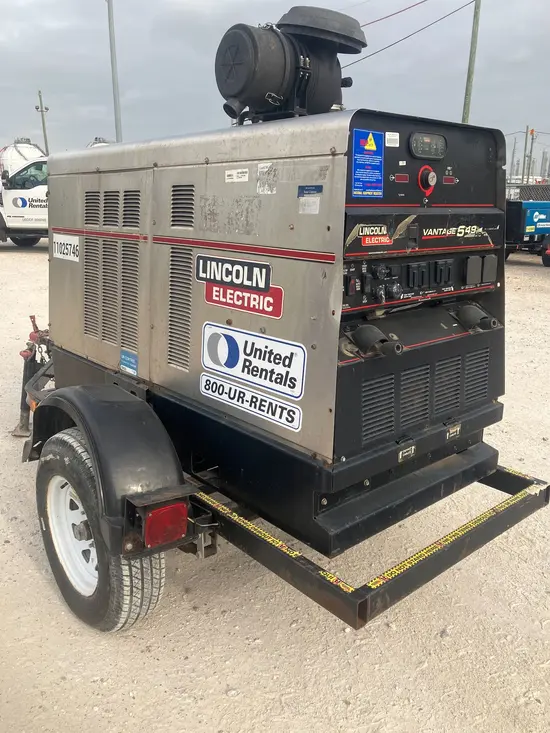 2019 Lincoln Electric VANTAGE 549 Welder