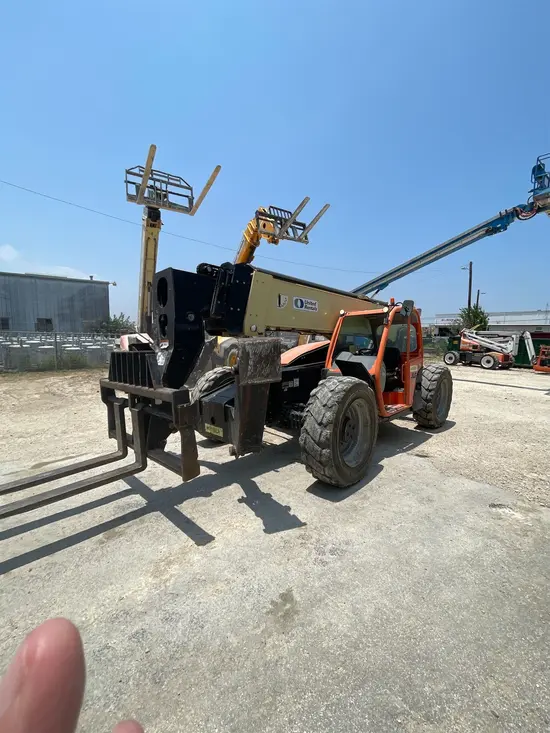 2017 JLG 1055 Forklift