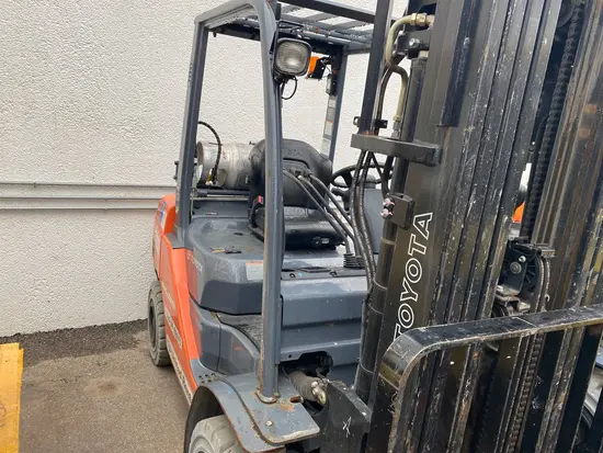 2017 Toyota 8FGU30 Warehouse Forklift