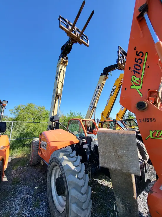 2016 JLG 1055 Forklift