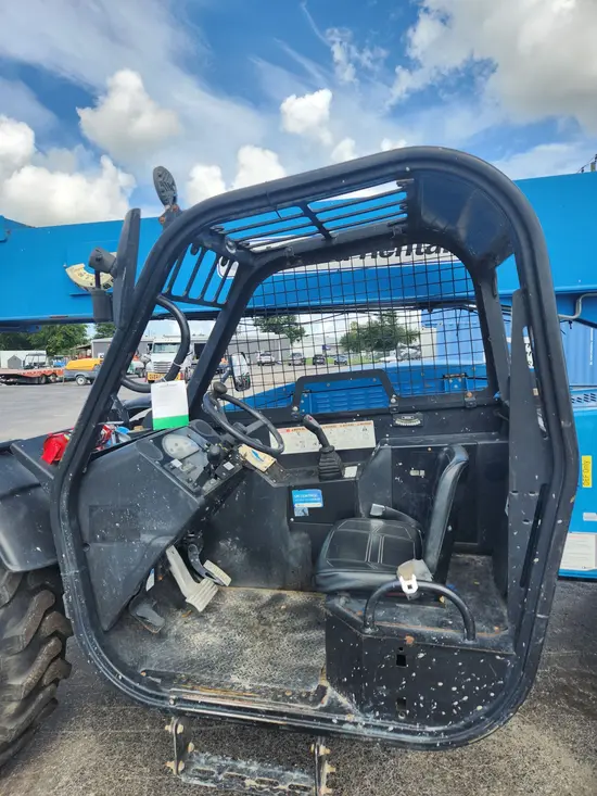 2016 Genie GTH-844 Forklift