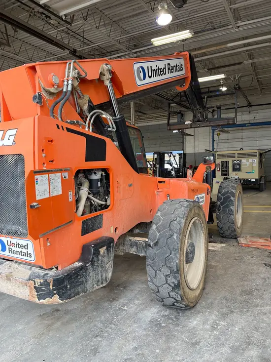 2016 SKYTRAK 8042 Forklift