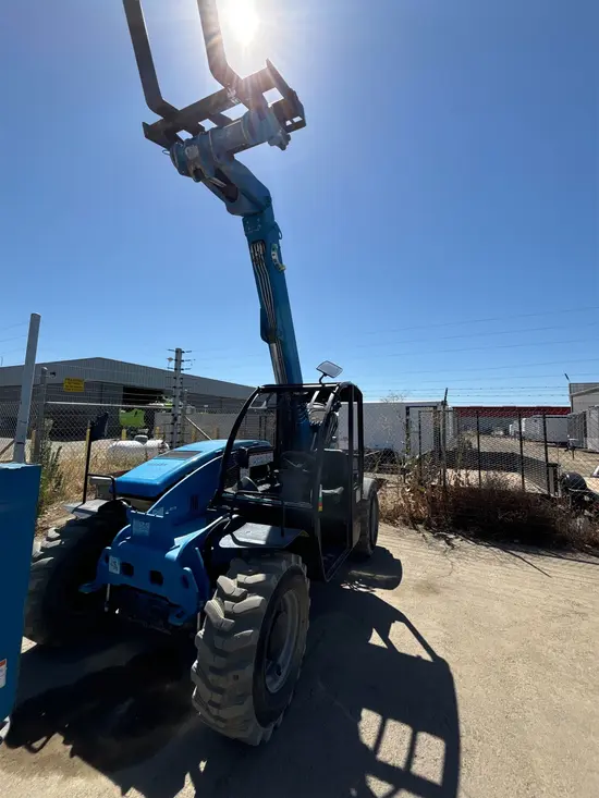 2017 Genie GTH-5519 Forklift