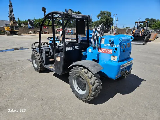 2017 Genie GTH-5519 Forklift