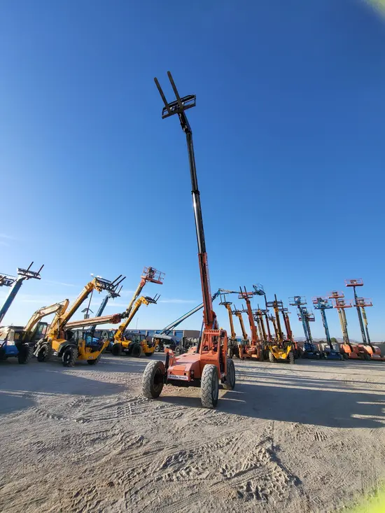 2016 SKYTRAK 6042 Forklift