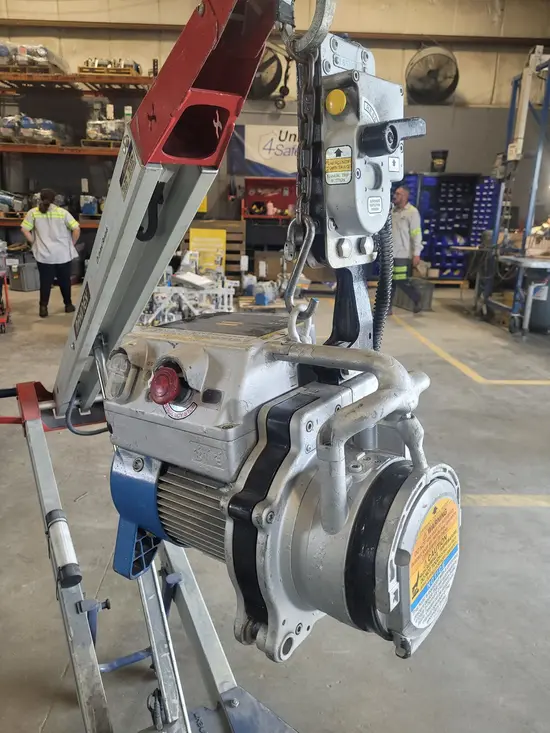 2018 BISOMAC BISO308-1000L Hoist