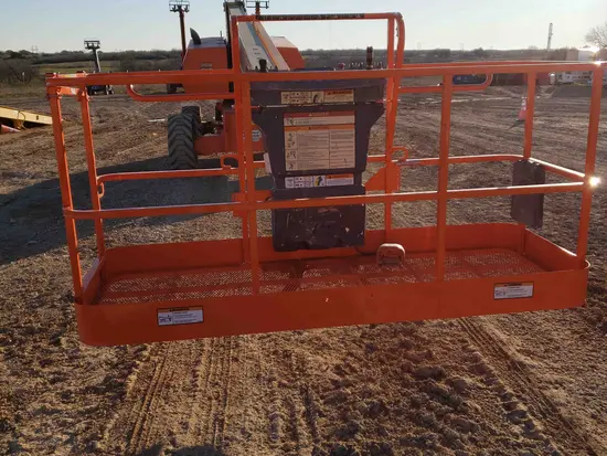 2013 JLG 800S Boom Lift