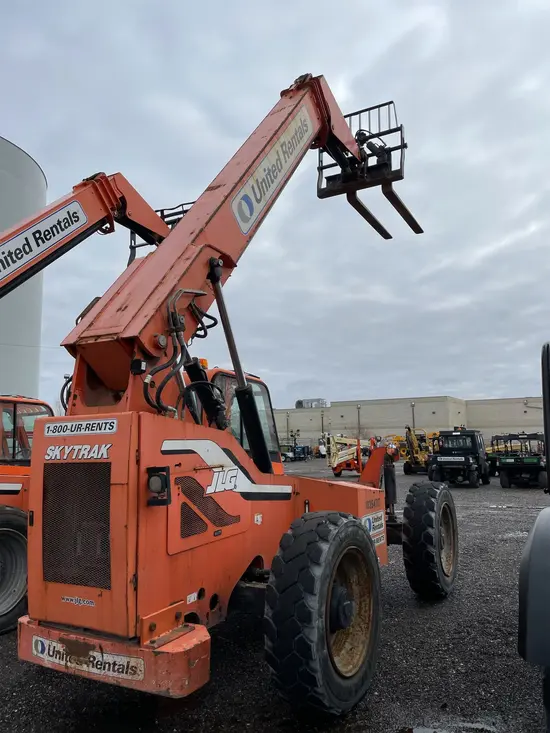 2015 SKYTRAK 6042 Forklift