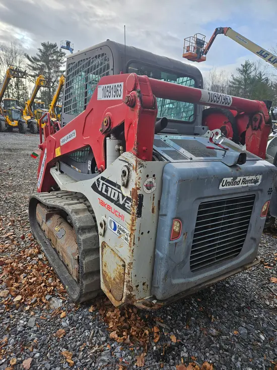 2017 Takeuchi TL10V2-CR Track Loader