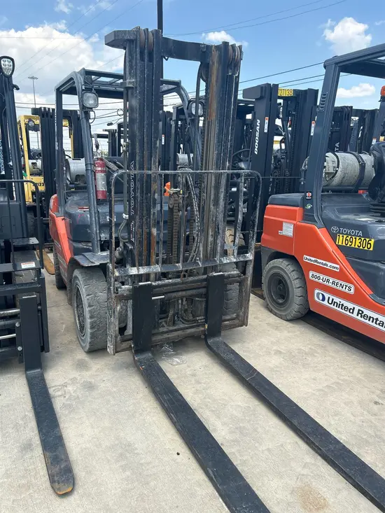 2019 Toyota 8FGU25 Warehouse Forklift